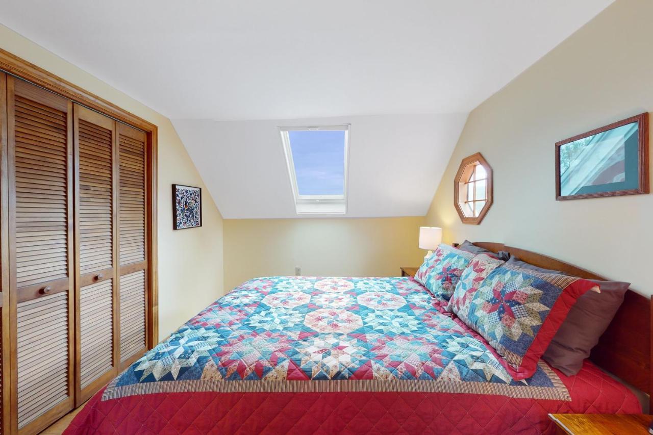Cape Me Away Villa Gilford Exterior photo
